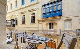 Tritoni Harbour Suites - Valletta