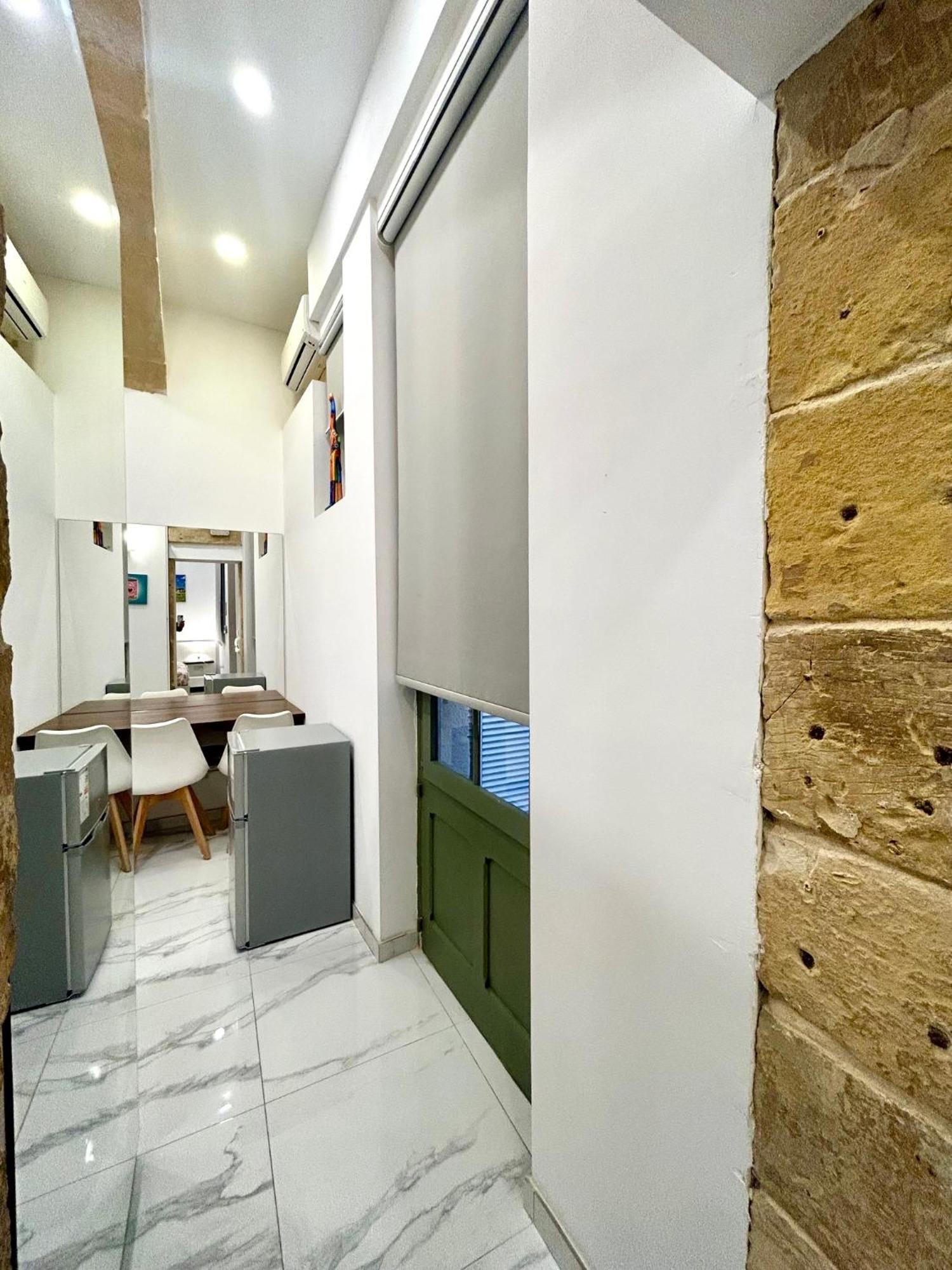 Tritoni Harbour Suites - Valletta Exterior photo