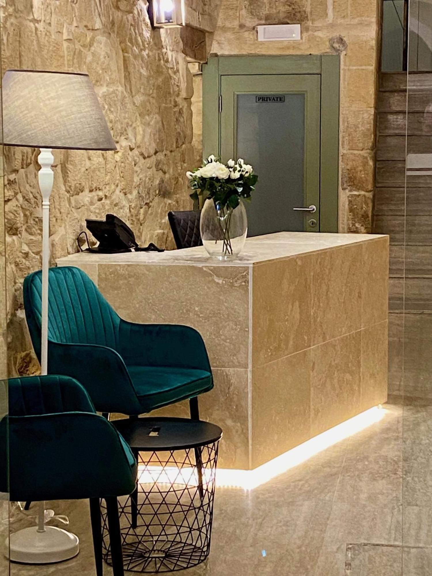Tritoni Harbour Suites - Valletta Exterior photo